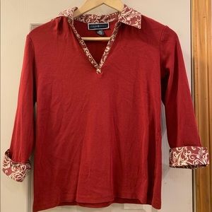 XS 3/4 sleeve v-neck blouse.
